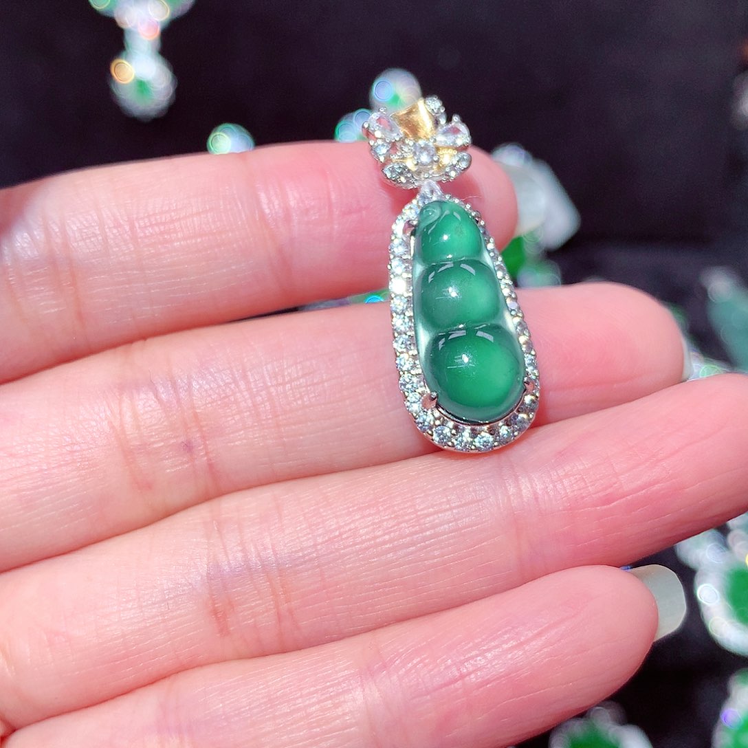 【闪购商品】翡翠吊坠(不含链)未镶嵌