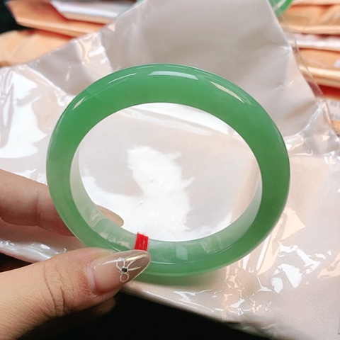 未镶嵌手镯翡翠2411