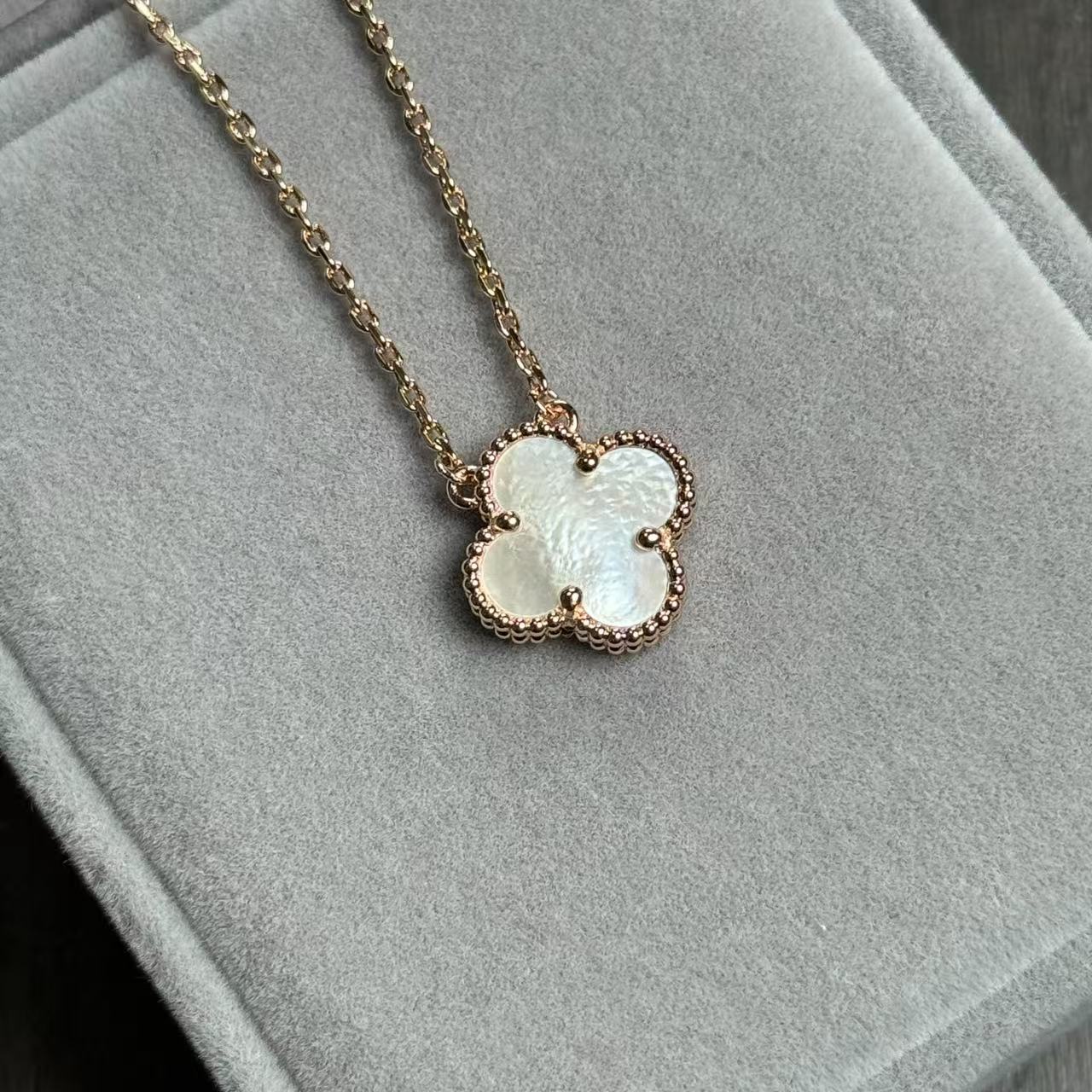 【梵璇珠宝】18k金 白贝四叶草套链 k玫