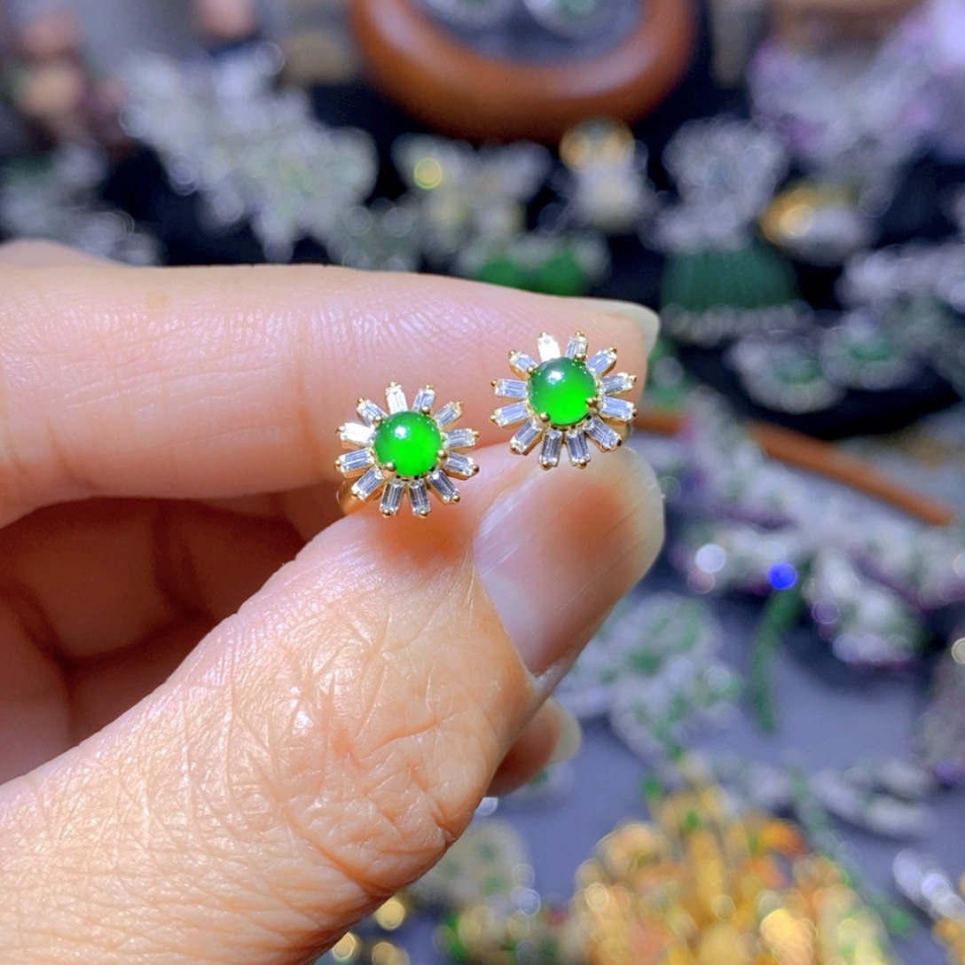 翡翠颈饰银S925镶嵌天然翡翠