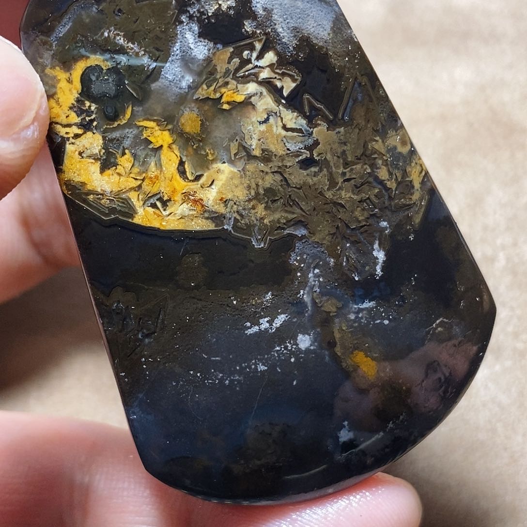 玛瑙/玉髓颈饰未镶嵌君*