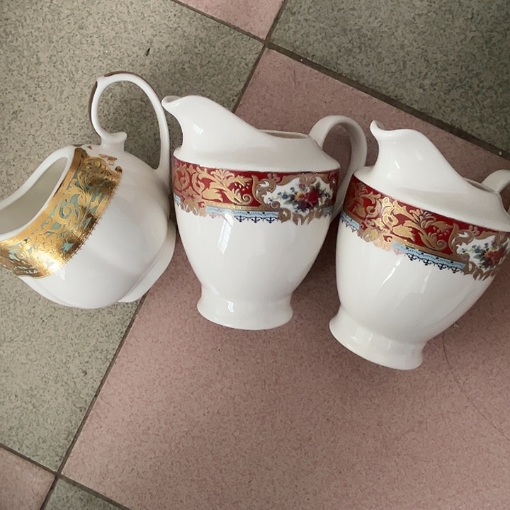 幽***兰新骨瓷三个奶壶微瑕