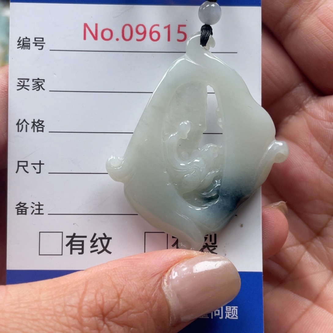 翡翠挂件未镶嵌翡玉缘翡翠挂件