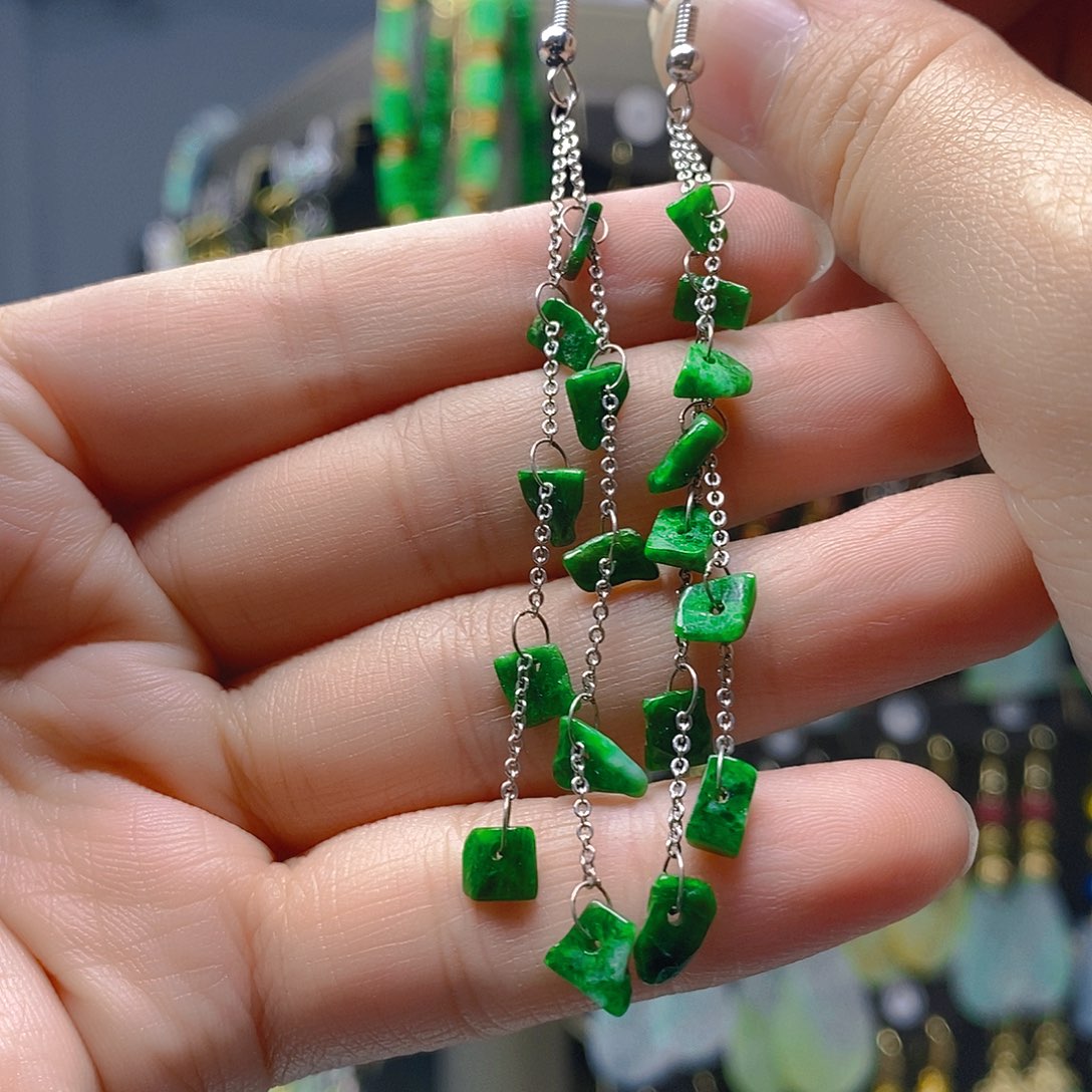 颈饰未镶嵌翡翠翡翠