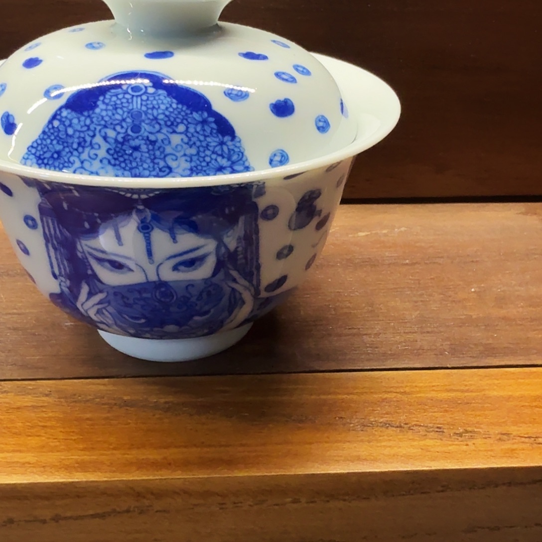 缪***呆泥塑盖碗手工手绘