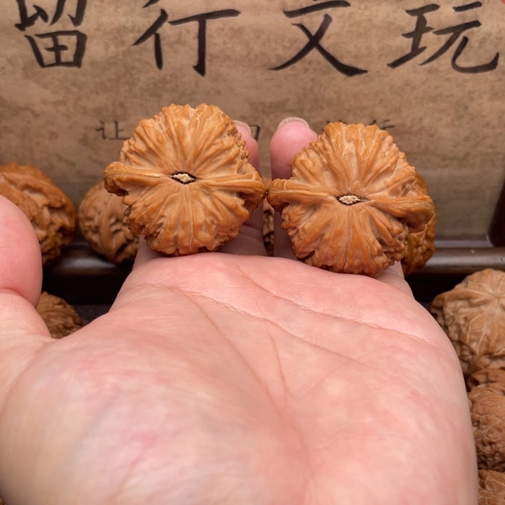 ≈***≈把件文玩核桃42白狮子