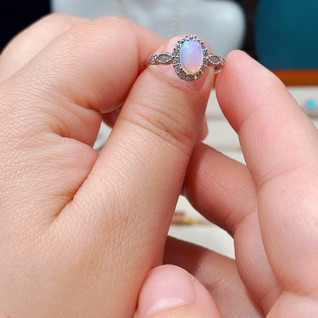 欧泊戒指银S925镶嵌5856