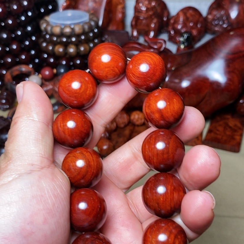 【闪购商品】檀香紫檀（小叶紫檀）