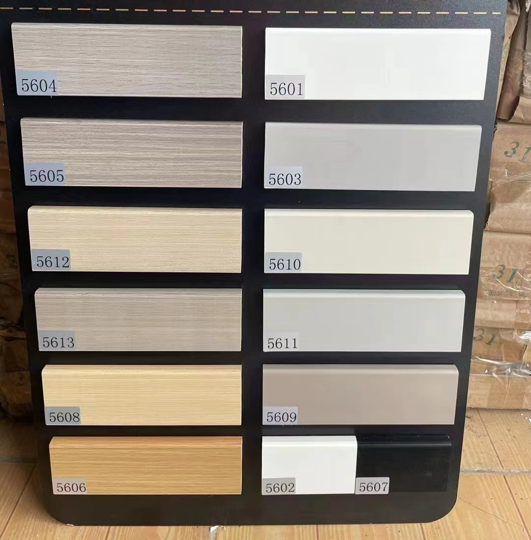 实木烤漆脚线     2.4米长