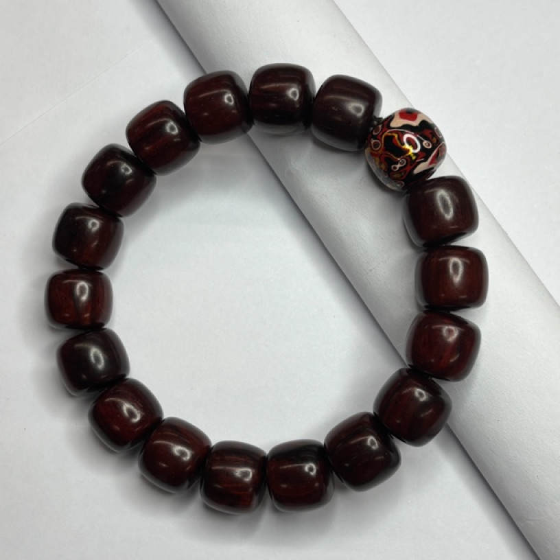 B99 印度小叶紫檀配大漆珠手串12mm