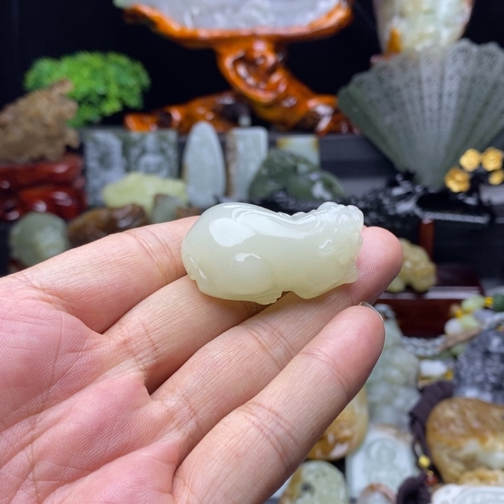 和田玉挂件未镶嵌觉**迪