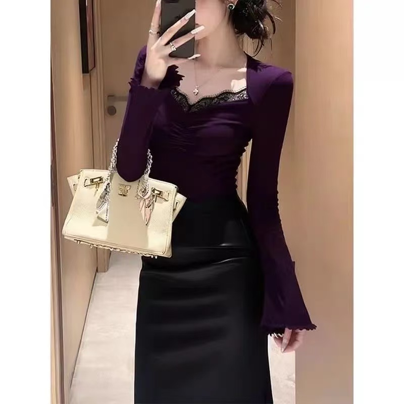 秋季巨好看轻熟上衣气质独特漂亮小众设计感修身蕾丝拼接黑色T恤