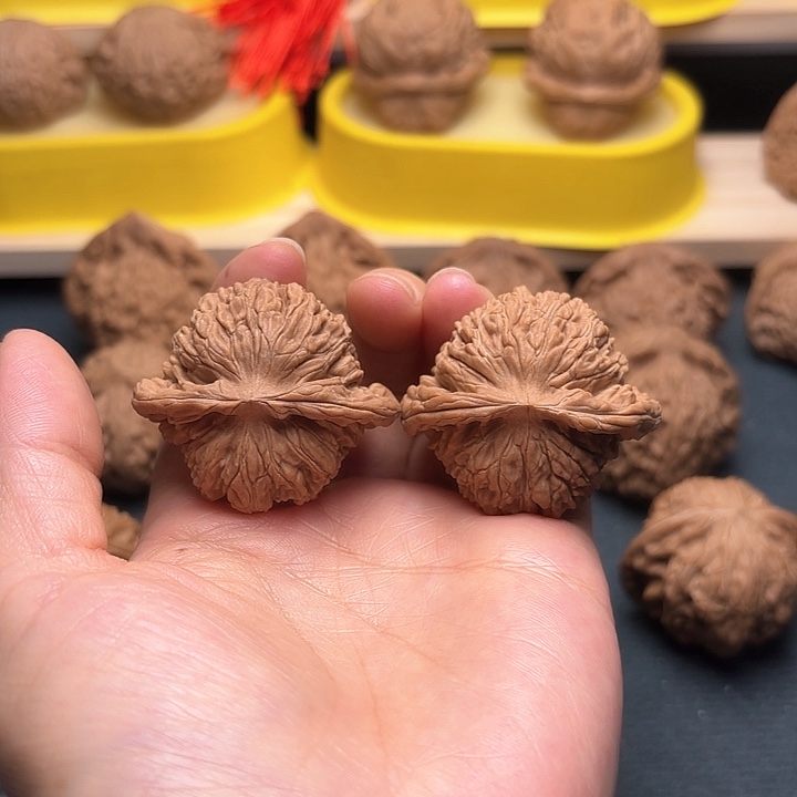 文玩核桃把件41四座楼