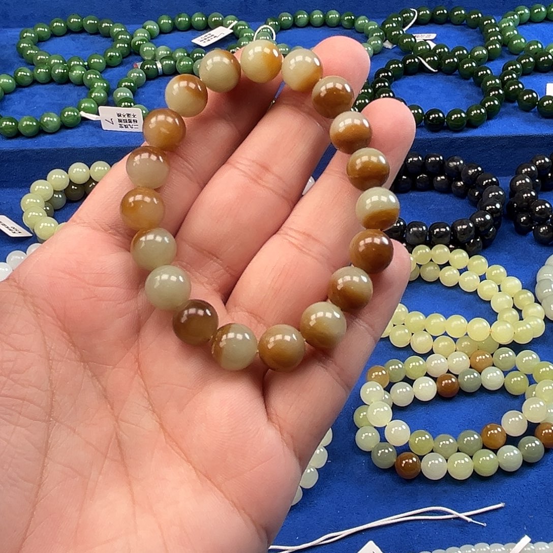 和田玉未镶嵌手链新疆且末金山聚宝盆