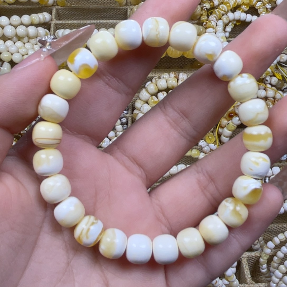 手绳琥珀未镶嵌8.5m