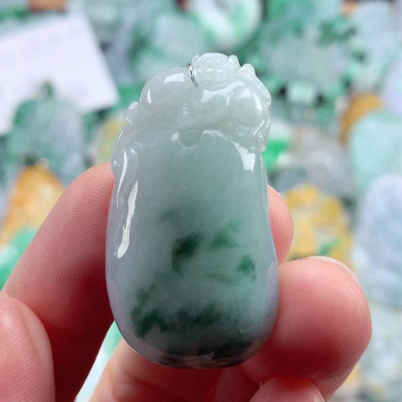 【闪购商品】翡翠吊坠(不含链)未镶嵌