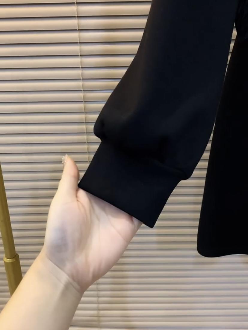 非 直 播 时 勿 拍 不 发 货 ！圆领秋冬时尚设计师打底衫