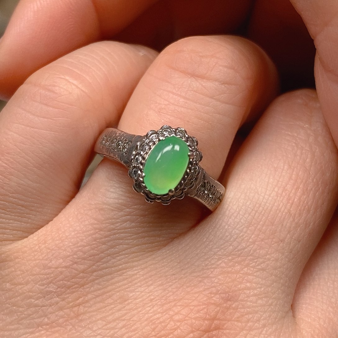 翡翠戒指未镶嵌翡翠蛋面