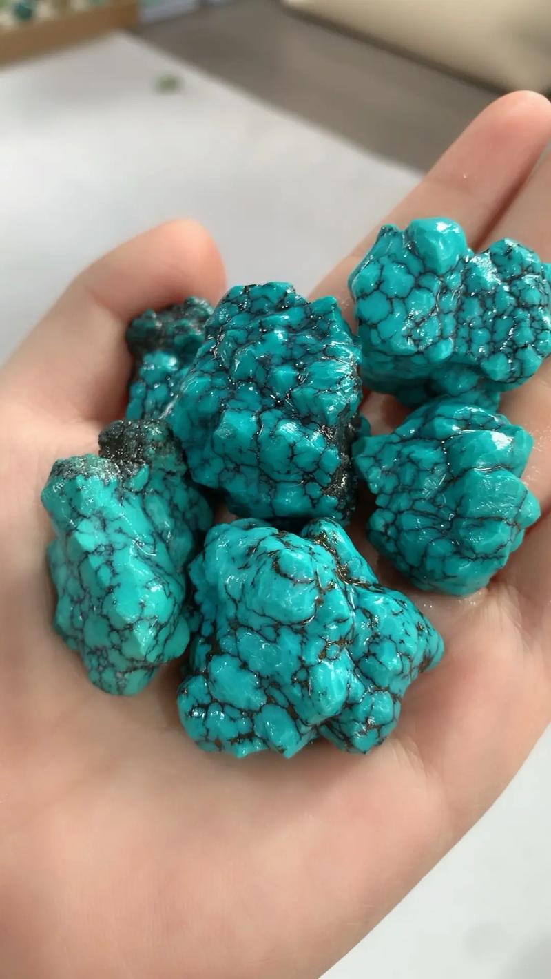 绿松石随性手把件