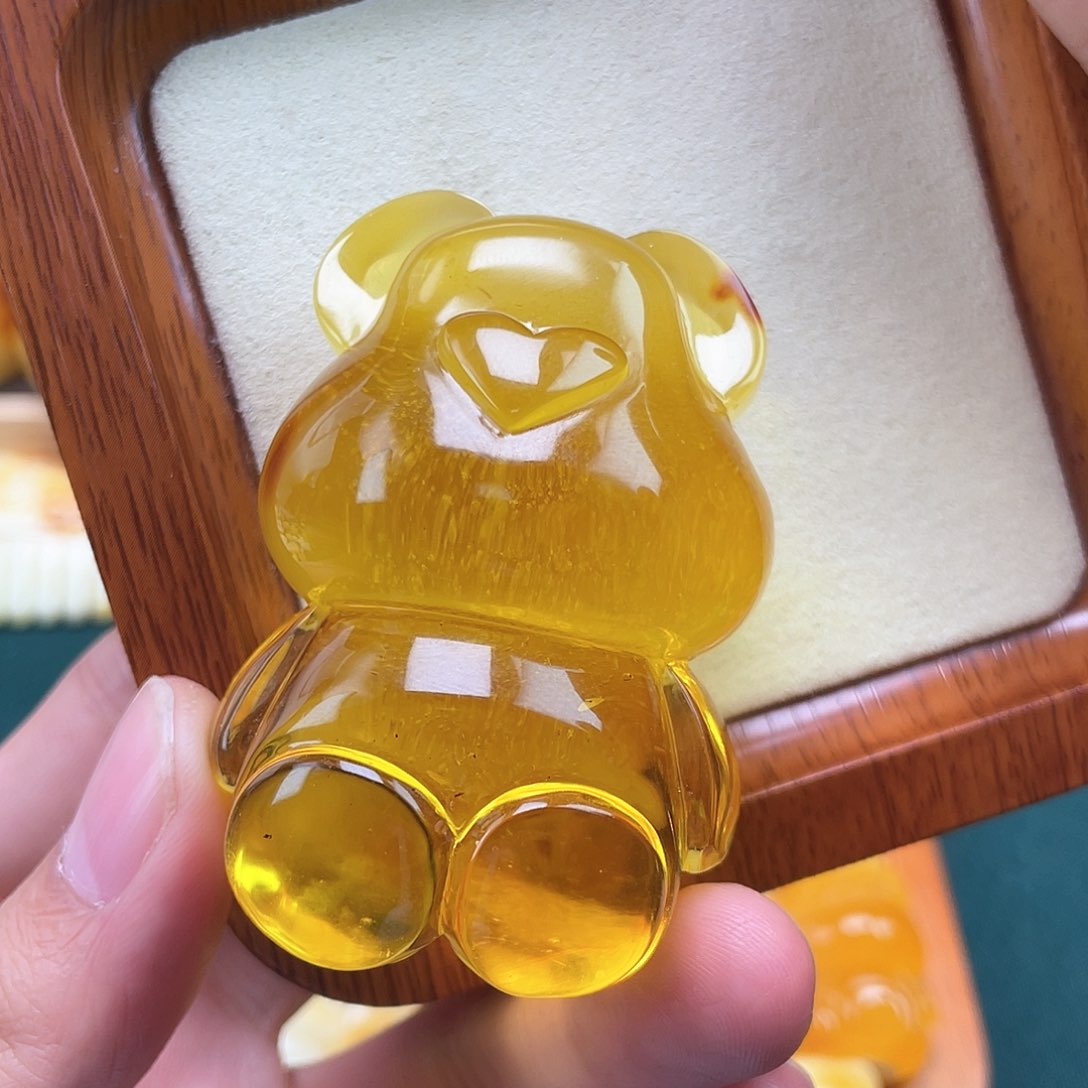 琥珀裸石未镶嵌蜜蜡