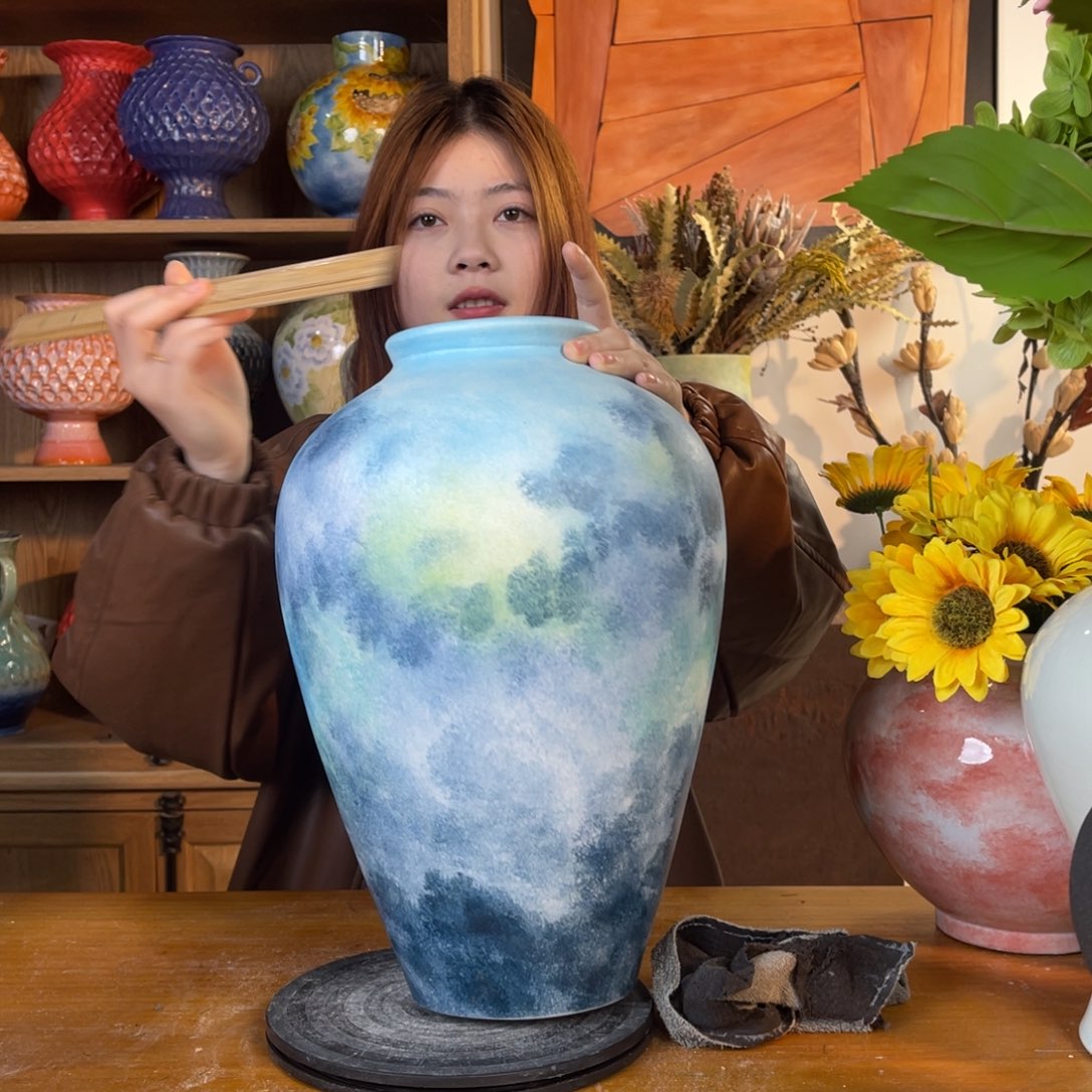 摆件陶瓷花瓶高35口10