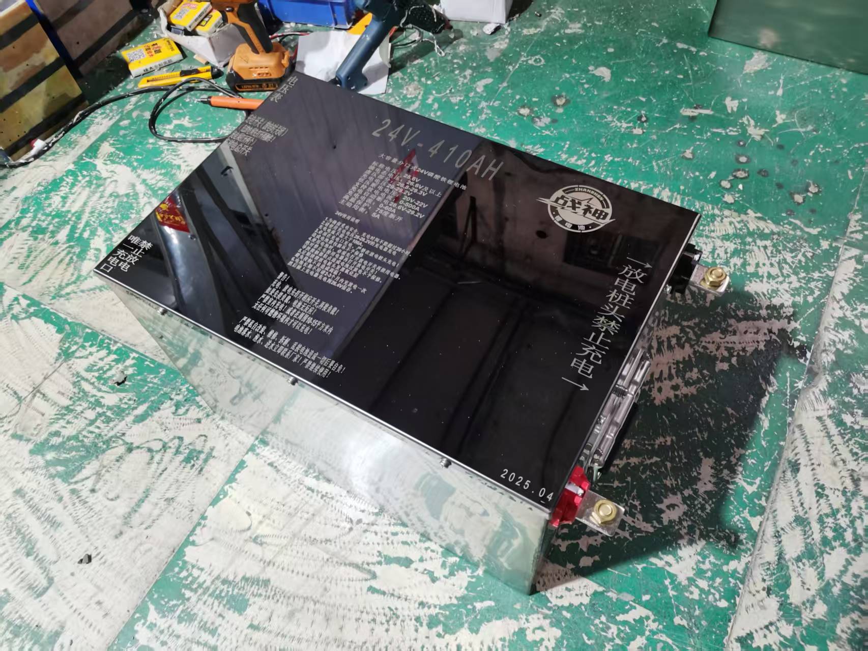 24V410安大容量磷酸铁锂电池足容户外电源大功率逆变器船用