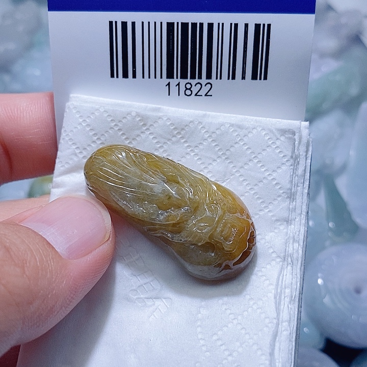 E***e翡翠未镶嵌颈饰天光墟翡翠市场现金代购
