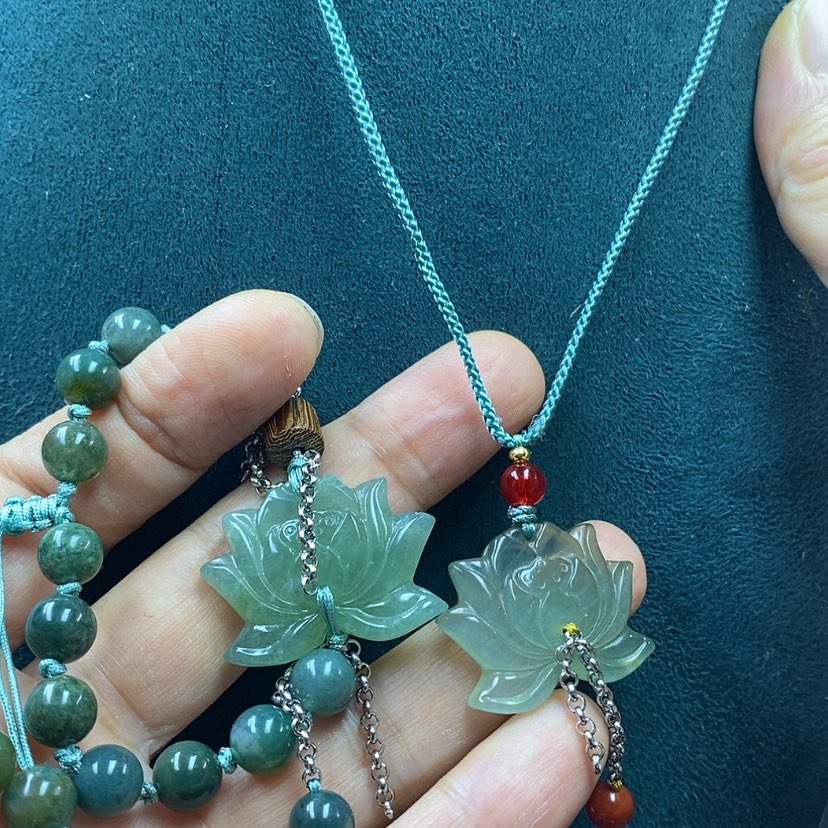 【闪购商品】蛇纹石玉吊坠，手牌未镶嵌