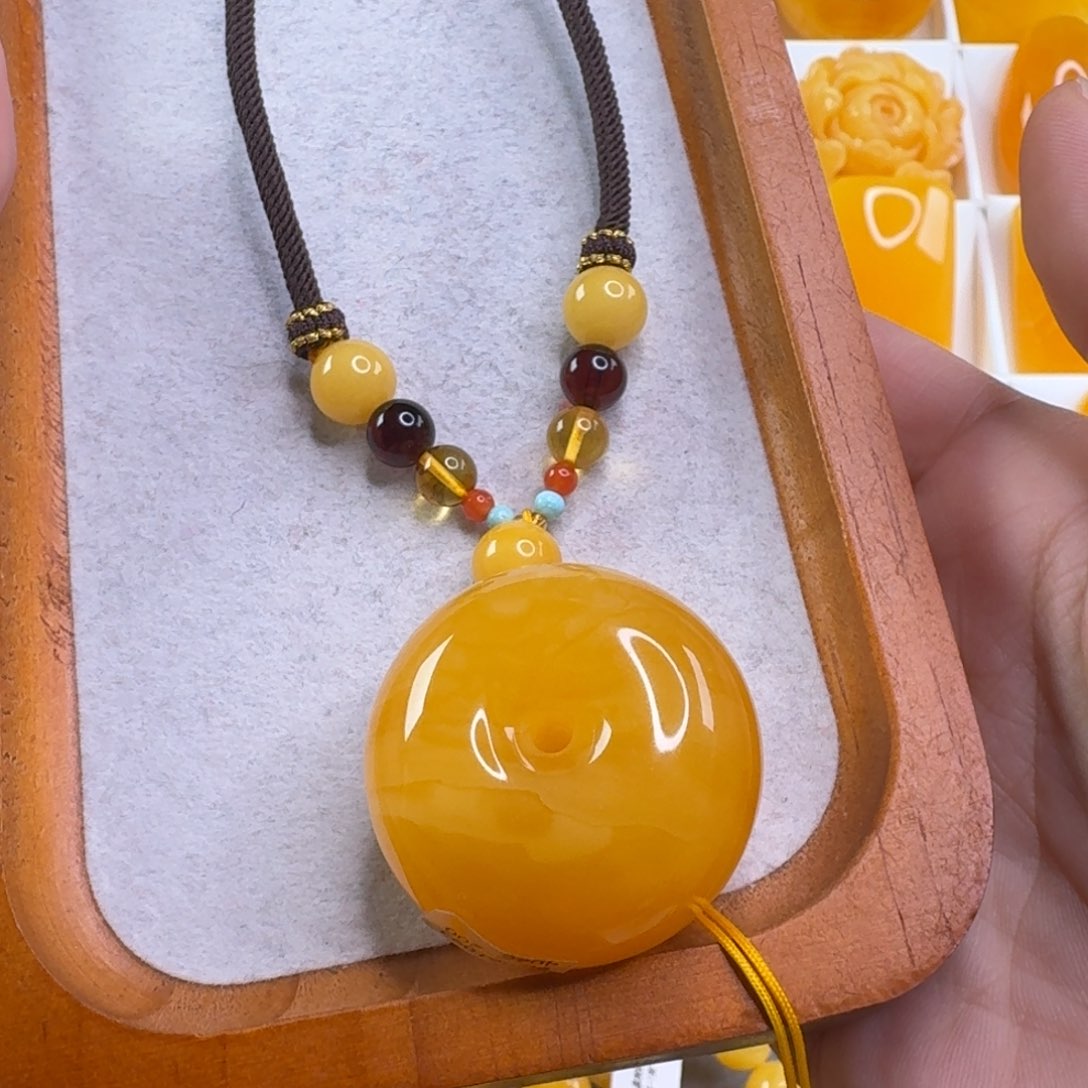 蜜蜡毛衣链未镶嵌