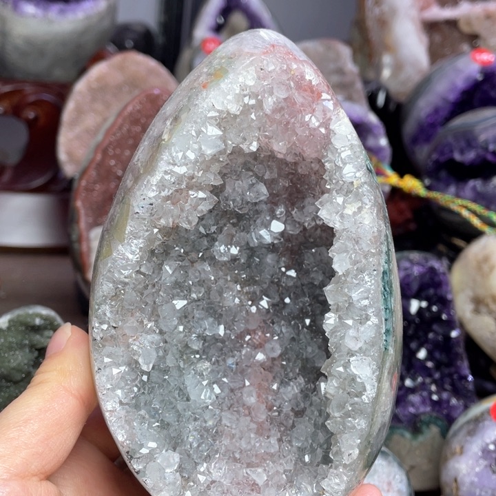 水晶摆件未镶嵌捡漏