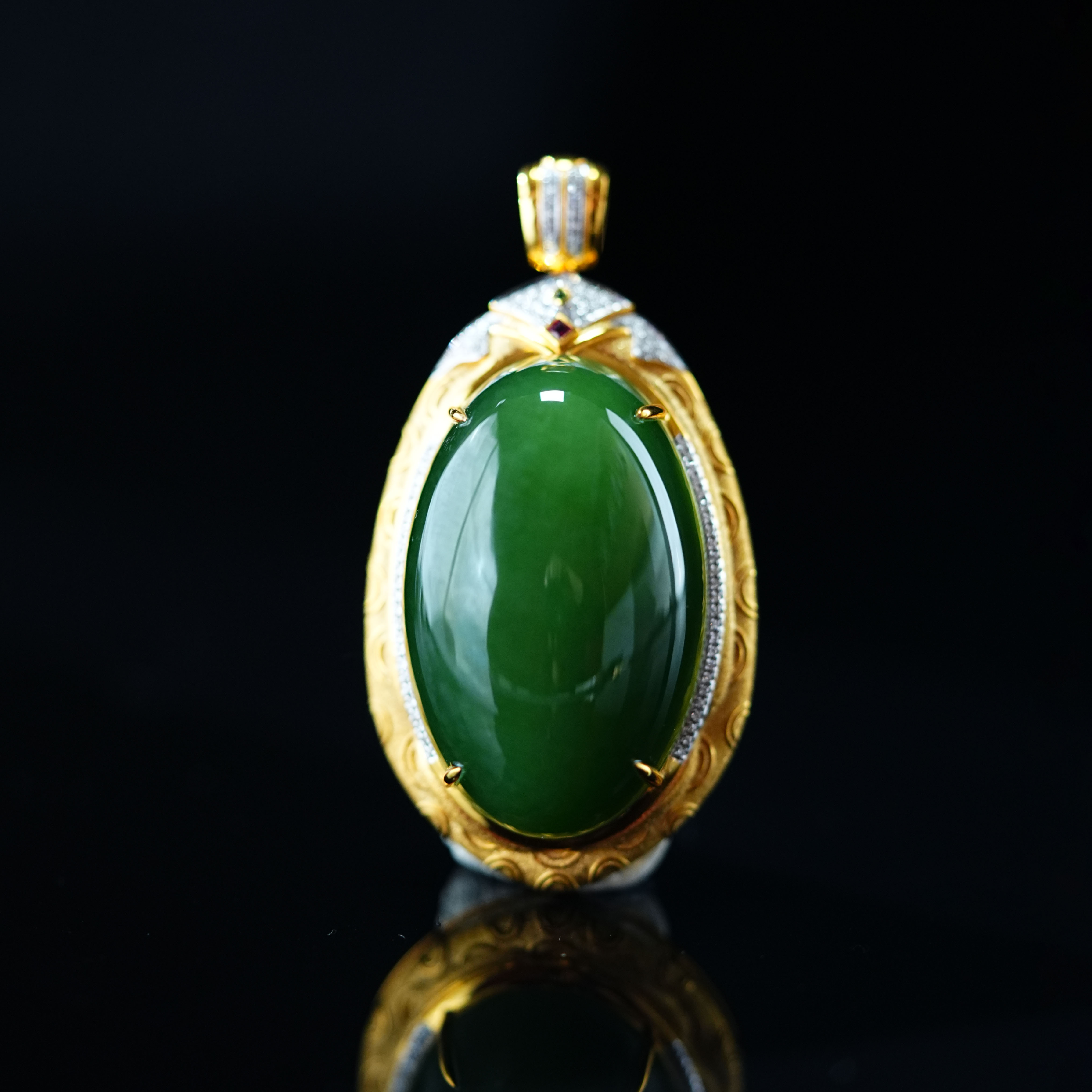 『小浩珠宝』垂珍｜天然和田玉碧玉老料·肉底辣阳绿蛋面吊坠精品