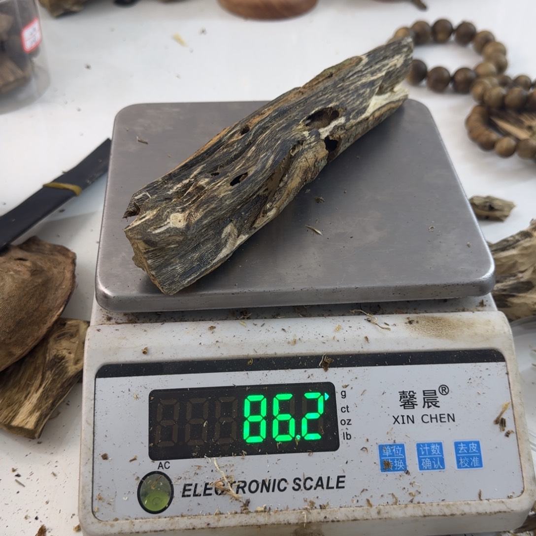 沉香沉香碎屑绿绮楠沉香86克