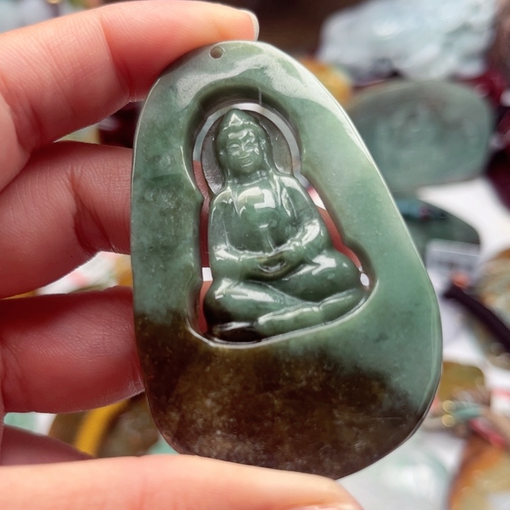 翡翠未镶嵌颈饰挂件