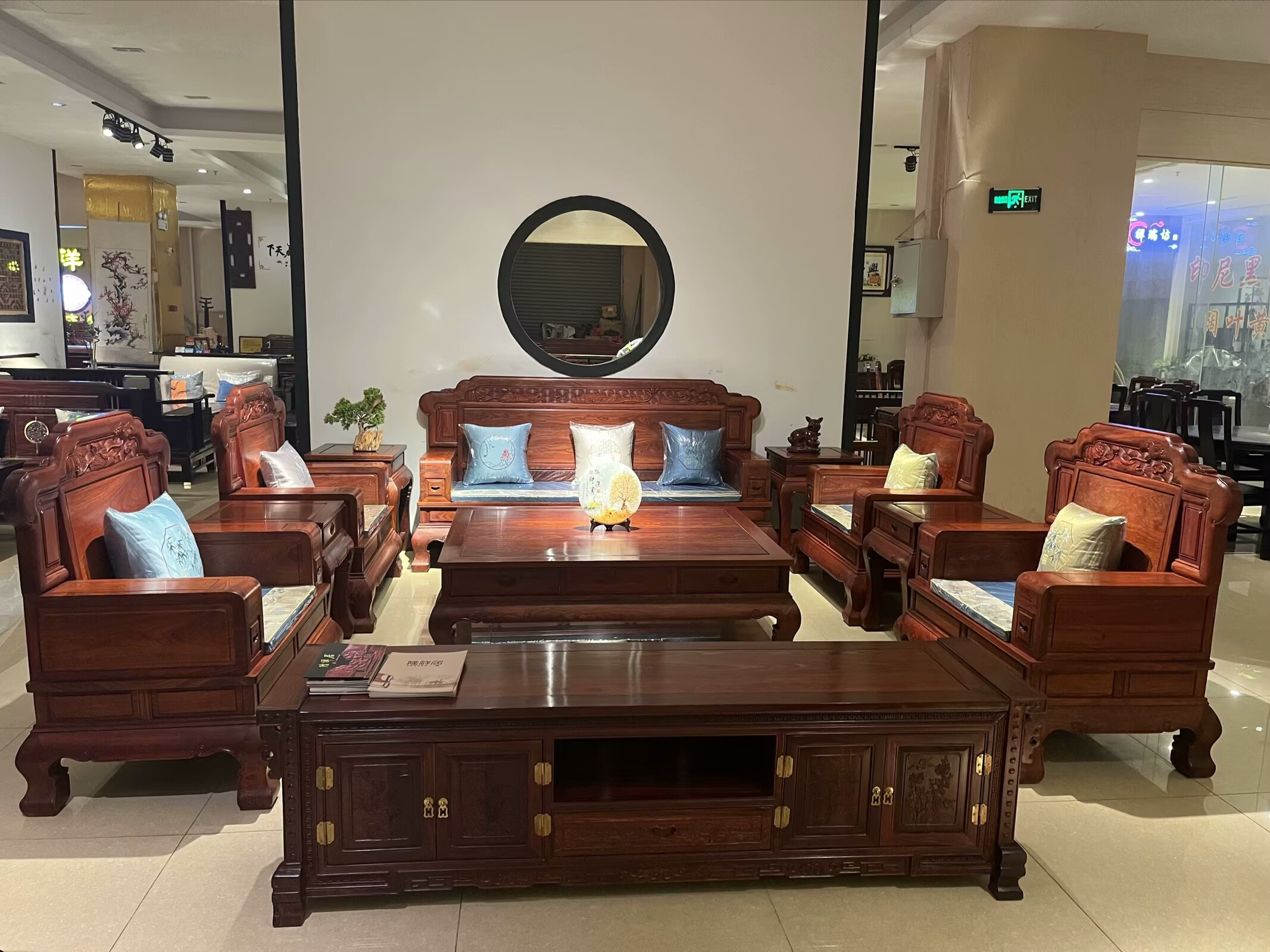 荣祥居推荐—芙蓉出水新中式沙发10件套客厅古典雕花成套茶几储物