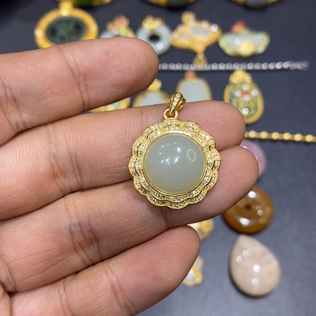 和田玉颈饰银S925镀金镶嵌