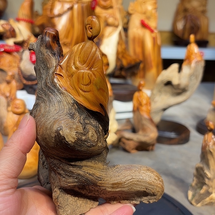 柏木太行崖柏无相佛