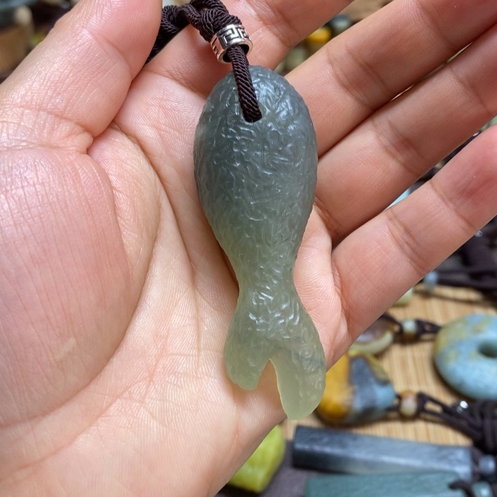 蛇纹石玉未镶嵌挂件