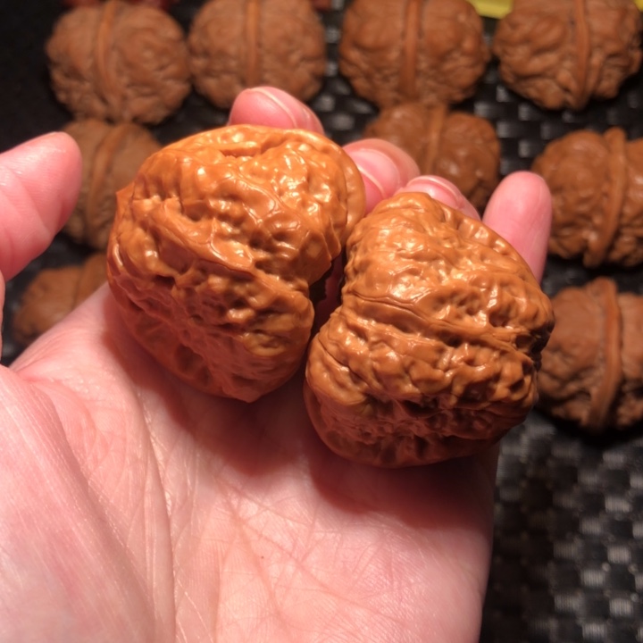 文玩核桃把件小掐腰大蹬腿40