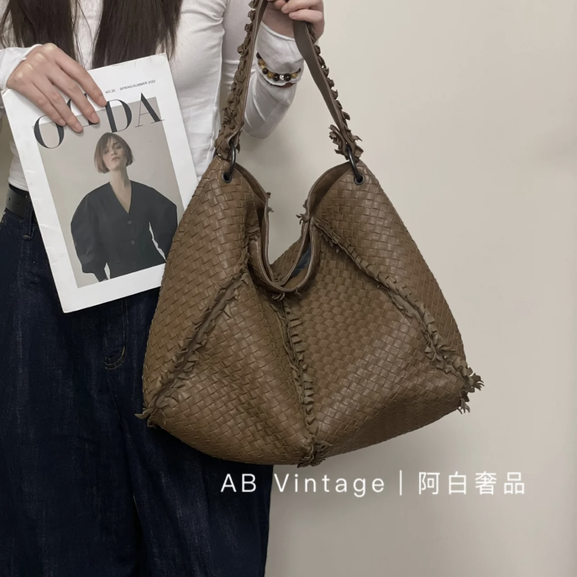 95新 BOTTEGA VENETA/葆蝶家 阿白奢品/BV 卡其色流苏编织单肩包