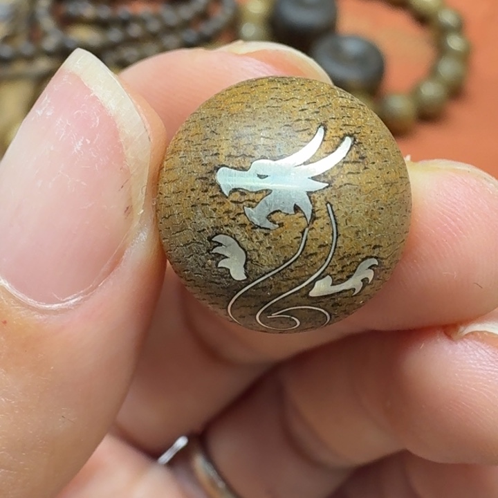 大叶紫檀（黑酸枝木类）