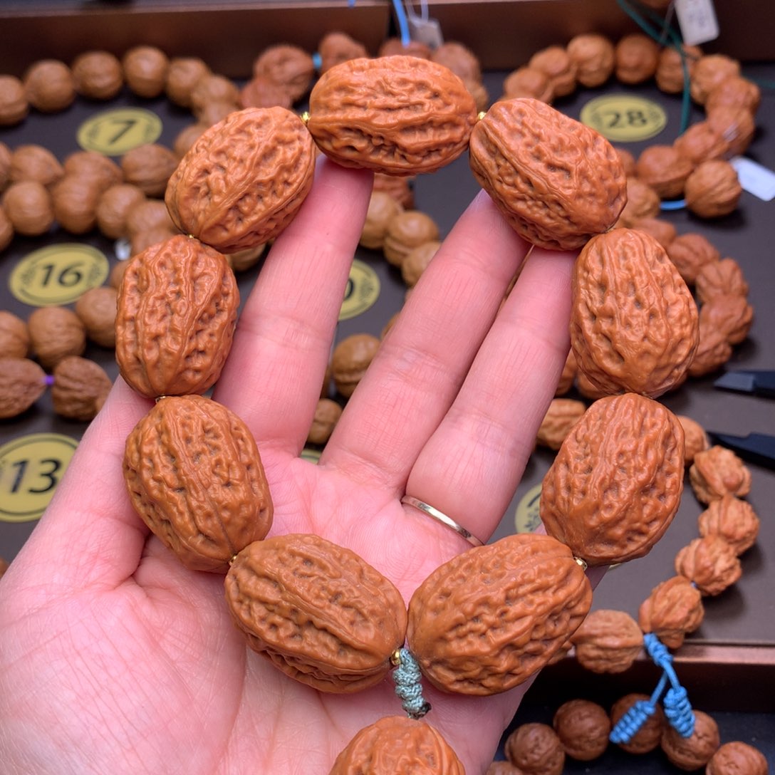 文玩核桃手串24尺寸