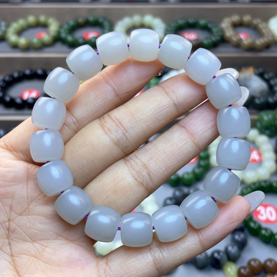 和田玉手串未镶嵌