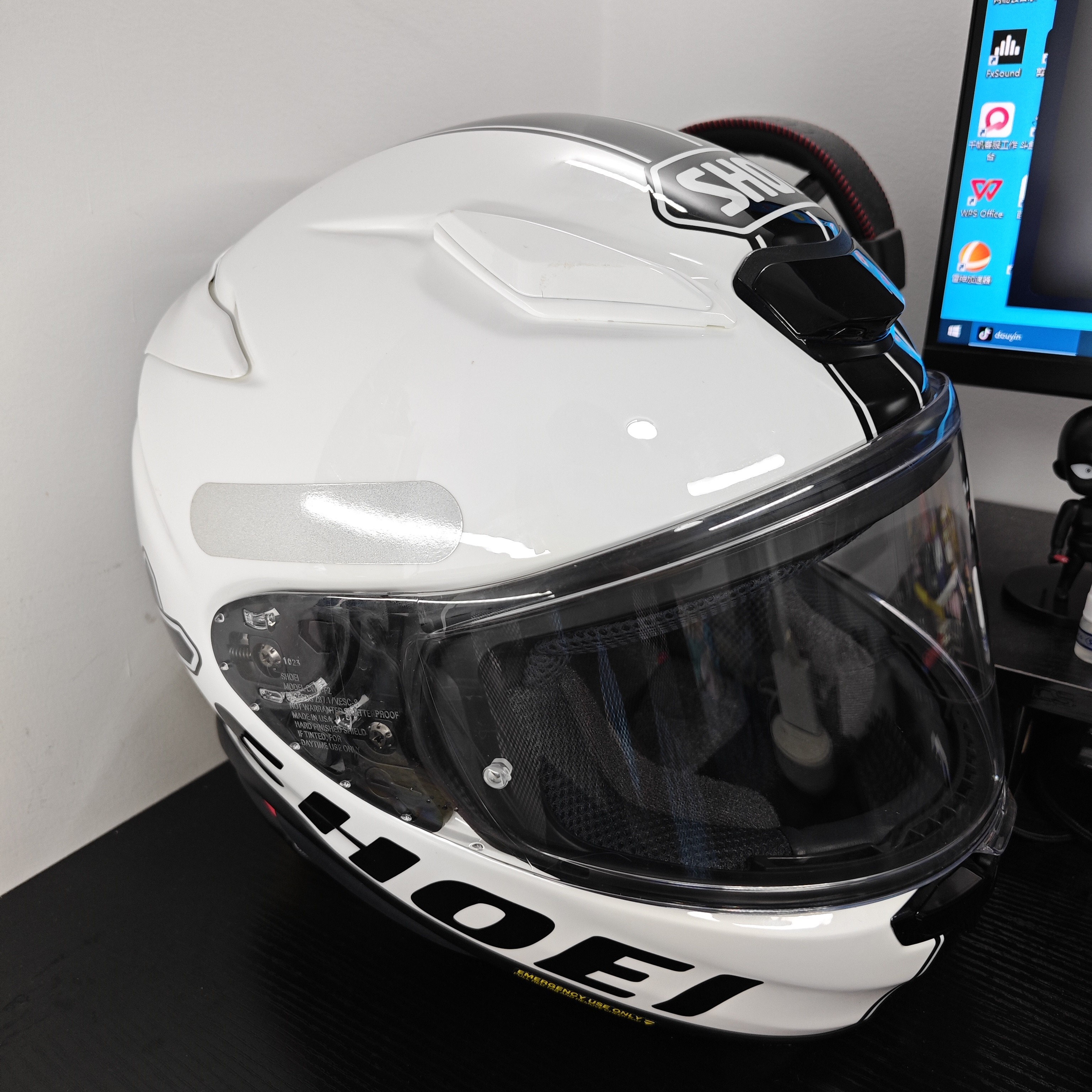 SHOEI Z8X符号 M码 24出厂玻璃钢复合纤维全盔头盔