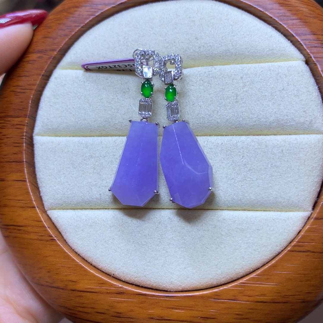 【闪购商品】翡翠颈饰18K金镶嵌翡翠