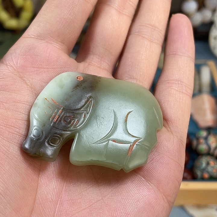 蟠***桃和田玉（糖玉）未镶嵌颈饰