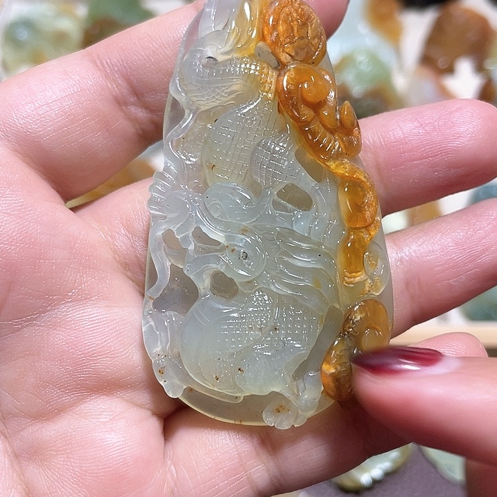 岫玉吊坠(赠链)未镶嵌