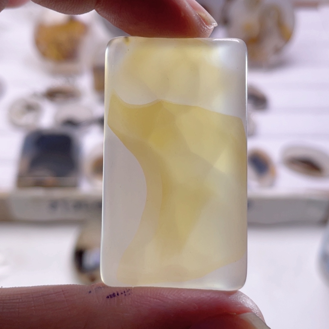 玛瑙/玉髓未镶嵌珠宝奇石