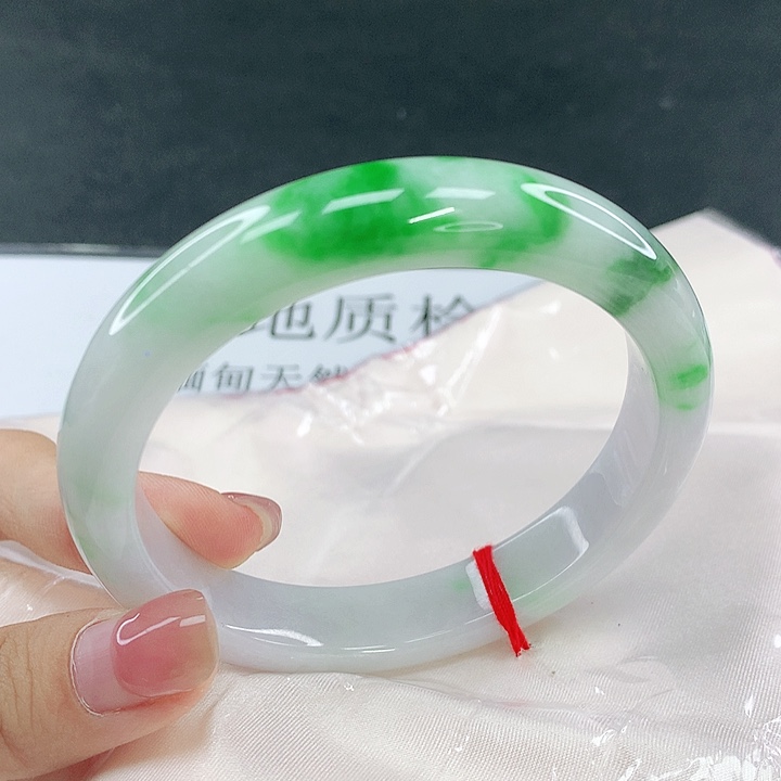 翡翠未镶嵌手镯圈60.5，16012