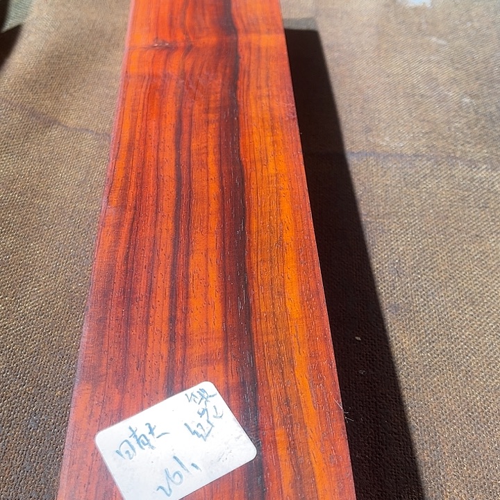 晴****木精品规格底座木料