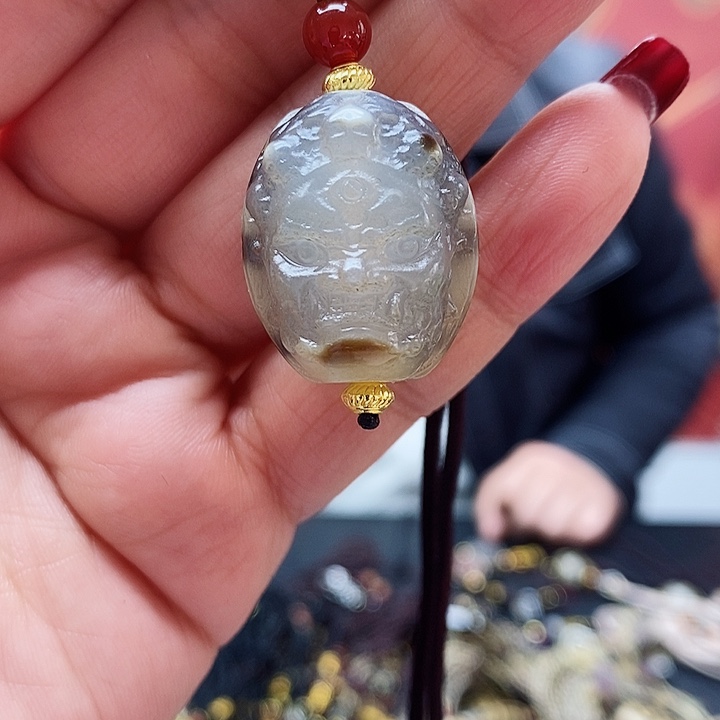 玛瑙/玉髓颈饰合金